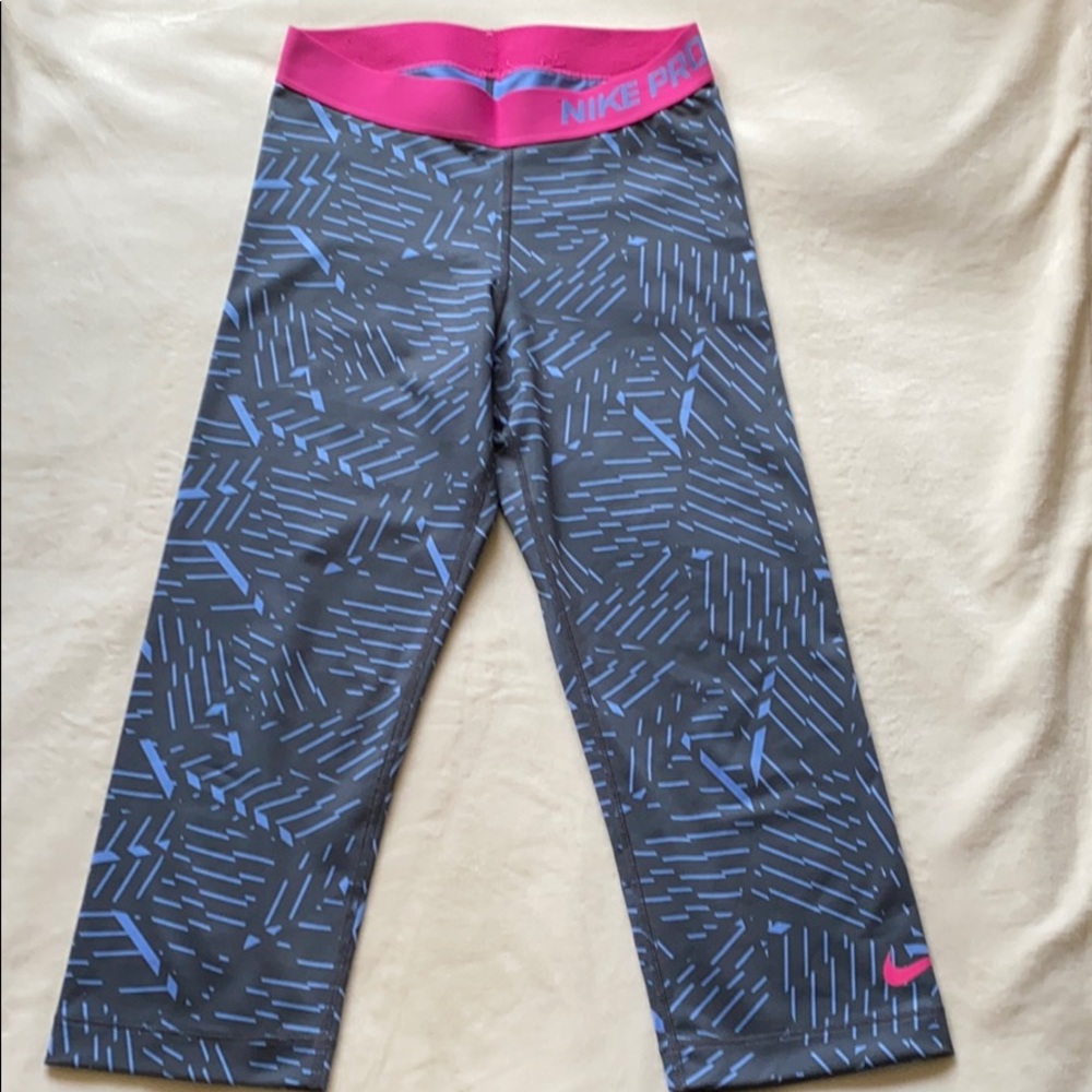 Nike Pro Crop Leggings Small